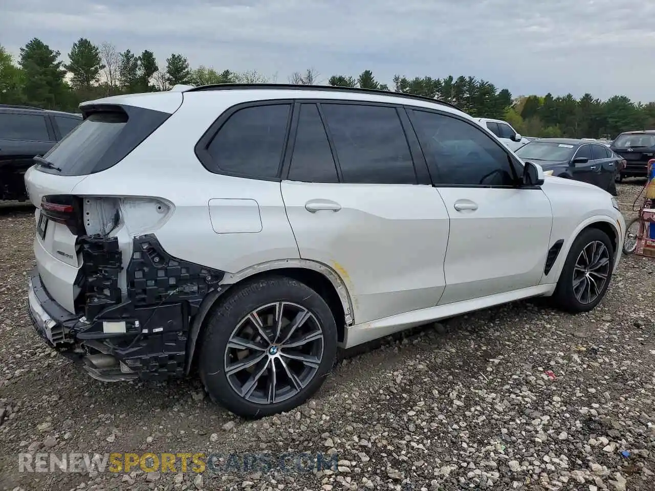 3 Photograph of a damaged car 5UX23EU04R9S65082 BMW X5 2024