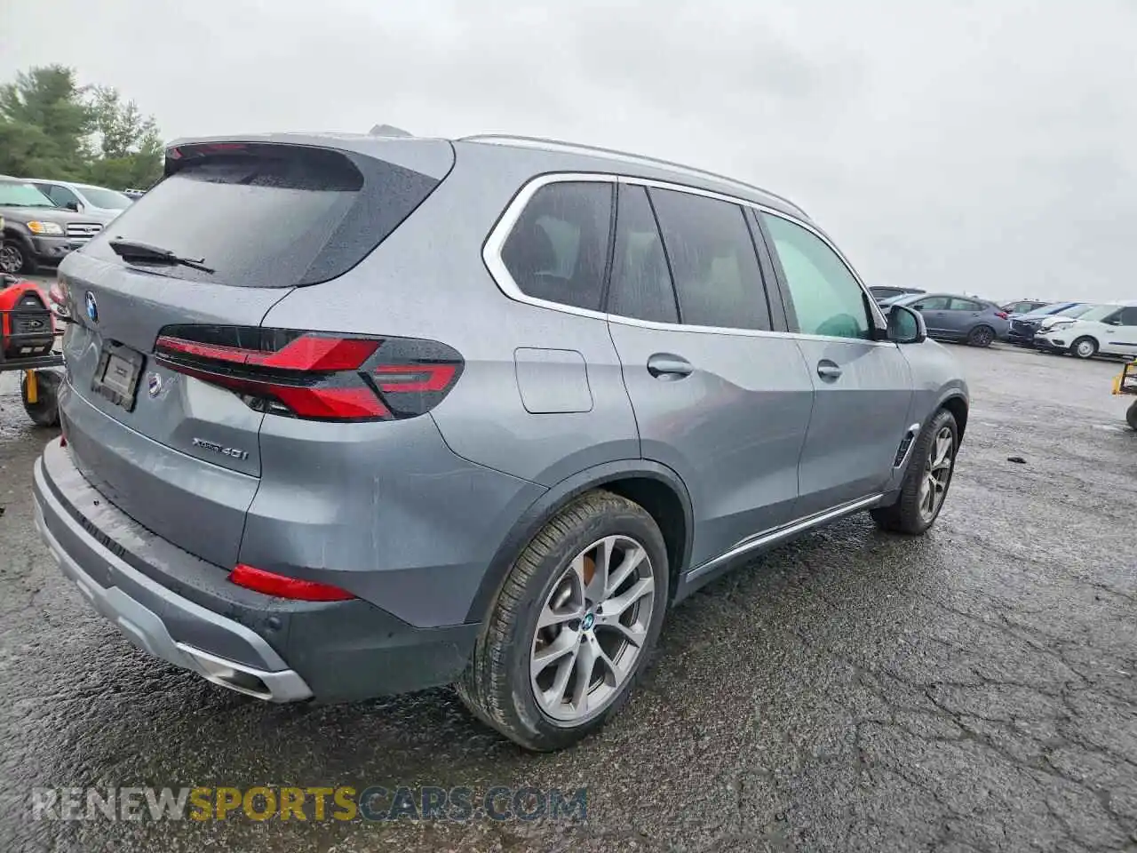 3 Фотография поврежденного автомобиля 5UX23EU04R9V17963 BMW X5 2024