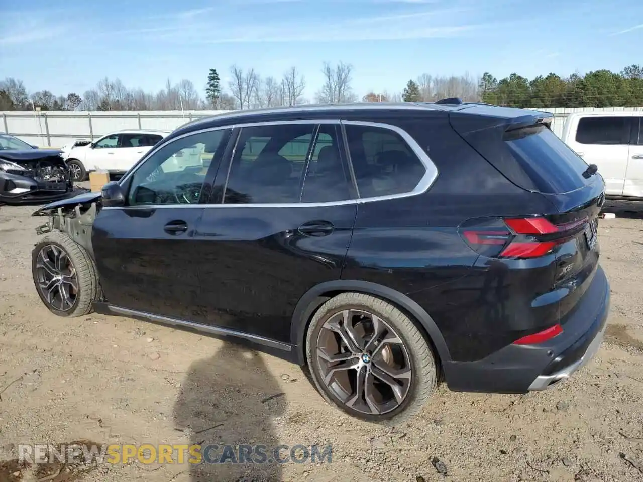 2 Photograph of a damaged car 5UX23EU04R9W21921 BMW X5 2024