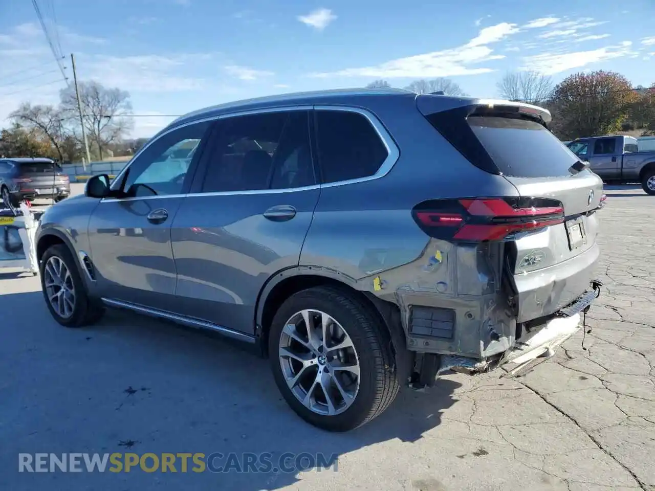 2 Photograph of a damaged car 5UX23EU05R9S47562 BMW X5 2024