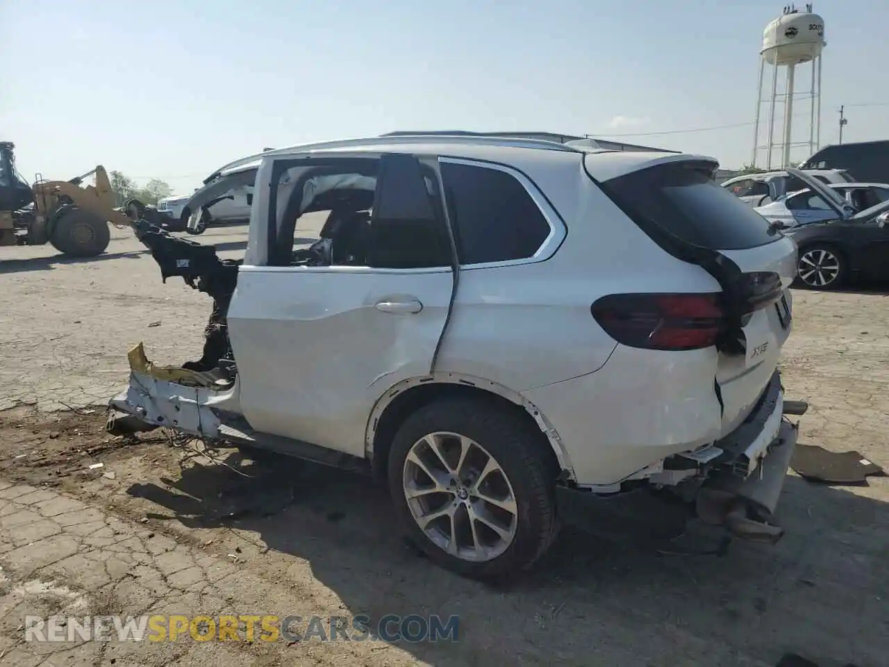 2 Фотография поврежденного автомобиля 5UX23EU05R9S89682 BMW X5 2024
