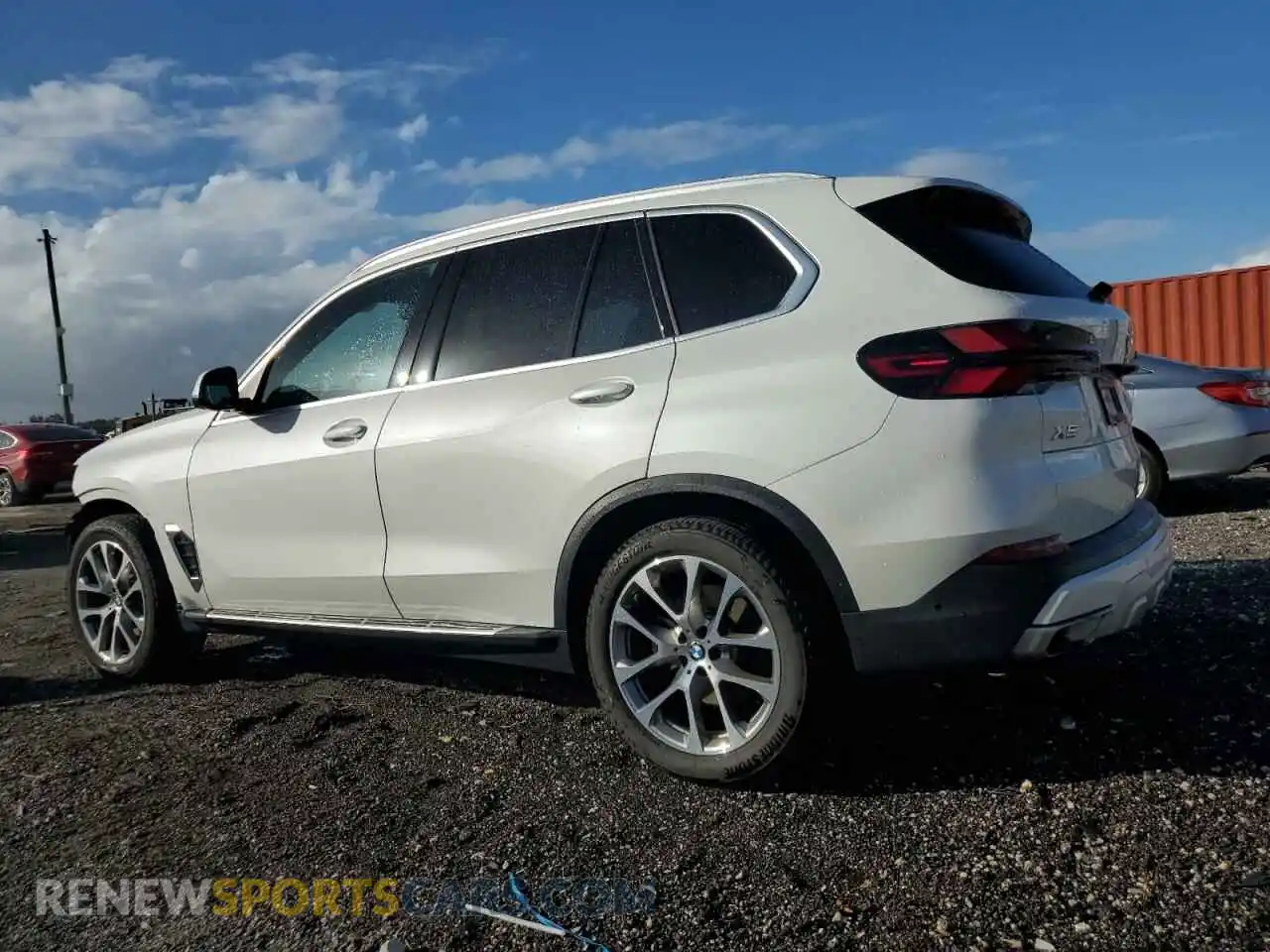 2 Photograph of a damaged car 5UX23EU05R9T43756 BMW X5 2024