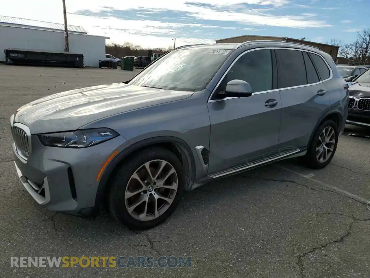 1 Photograph of a damaged car 5UX23EU05R9T45166 BMW X5 2024