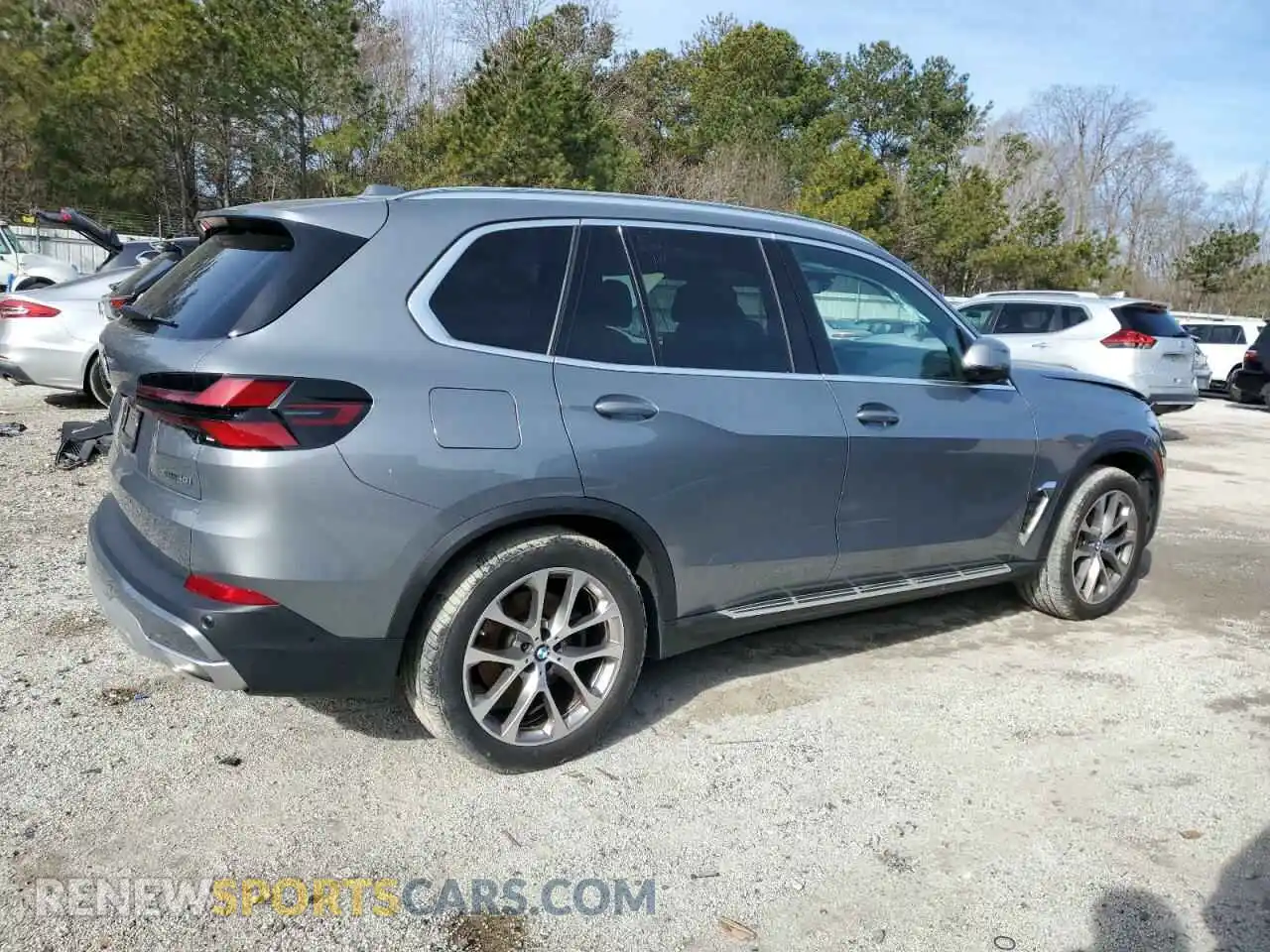 3 Photograph of a damaged car 5UX23EU05R9U42495 BMW X5 2024
