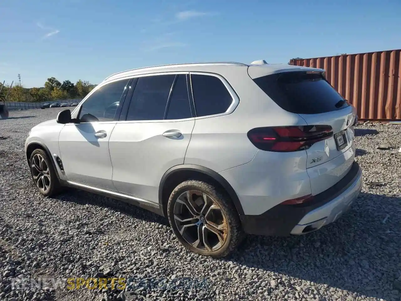 2 Photograph of a damaged car 5UX23EU05R9U55649 BMW X5 2024