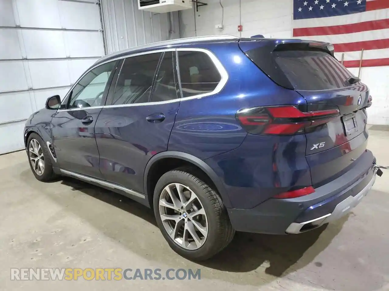 2 Фотография поврежденного автомобиля 5UX23EU05R9V65715 BMW X5 2024