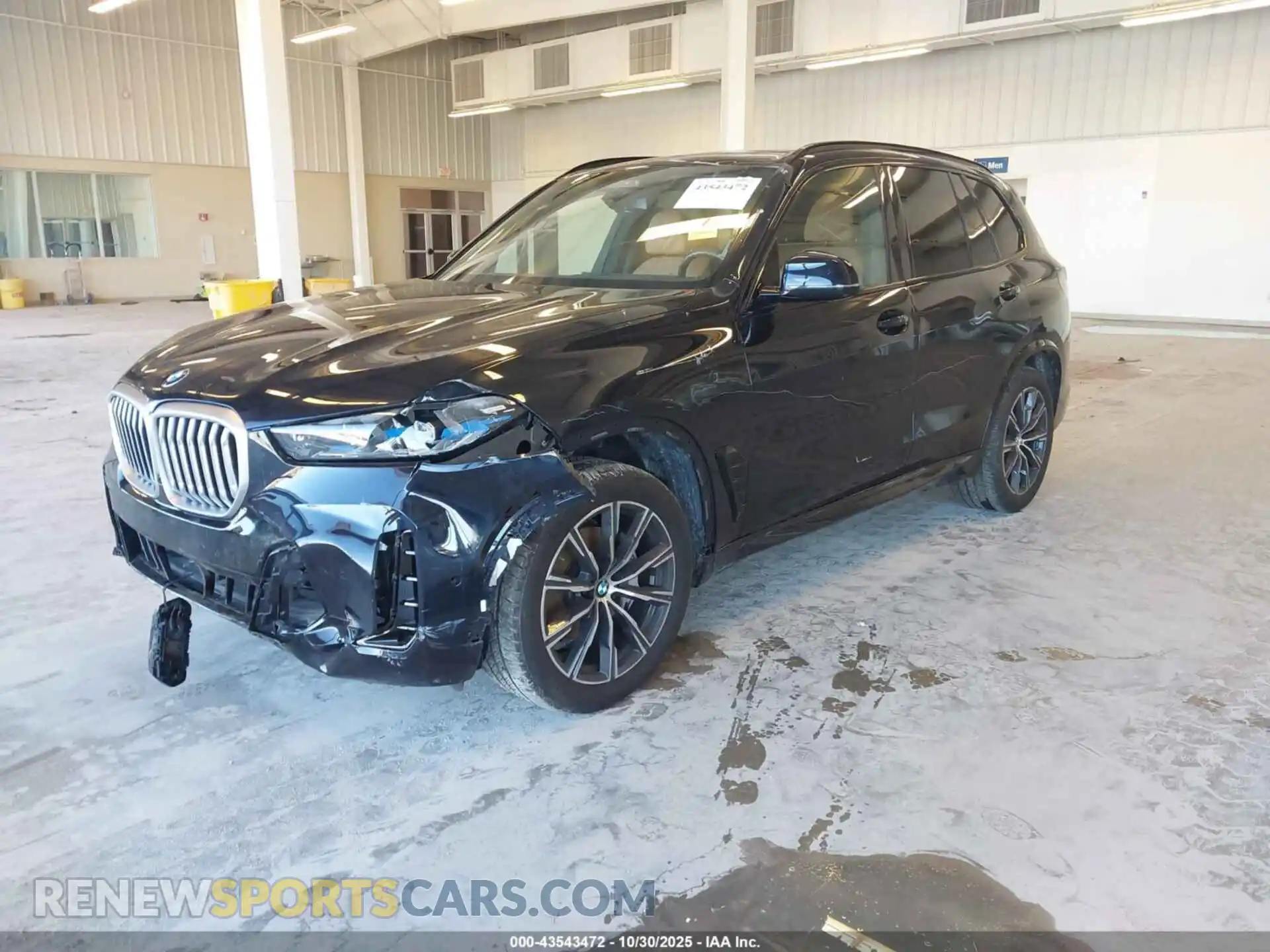 2 Photograph of a damaged car 5UX23EU05R9V72843 BMW X5 2024
