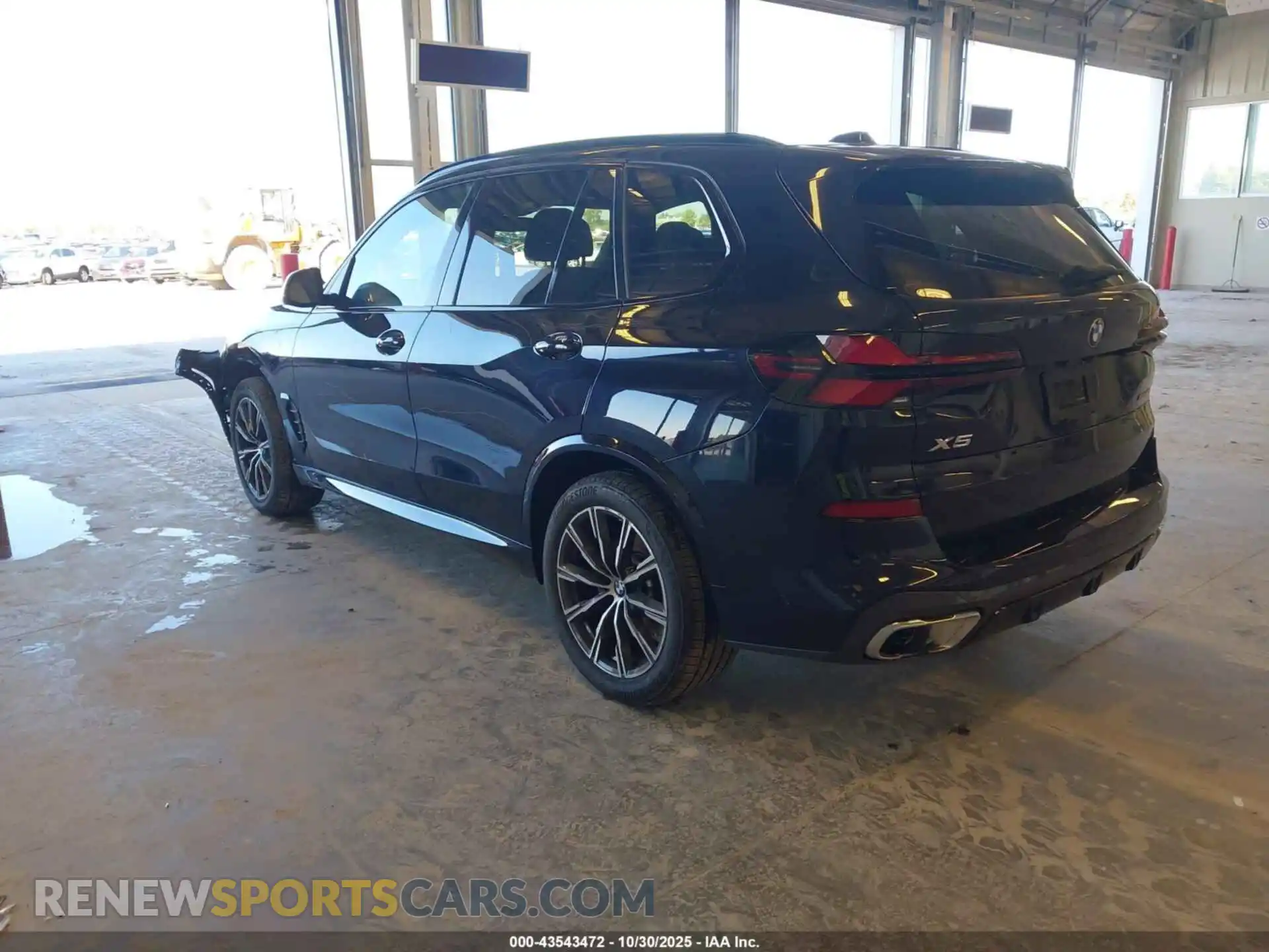 3 Photograph of a damaged car 5UX23EU05R9V72843 BMW X5 2024