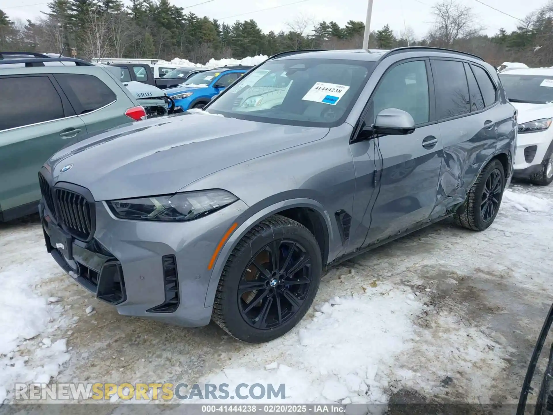 2 Photograph of a damaged car 5UX23EU06R9S09659 BMW X5 2024