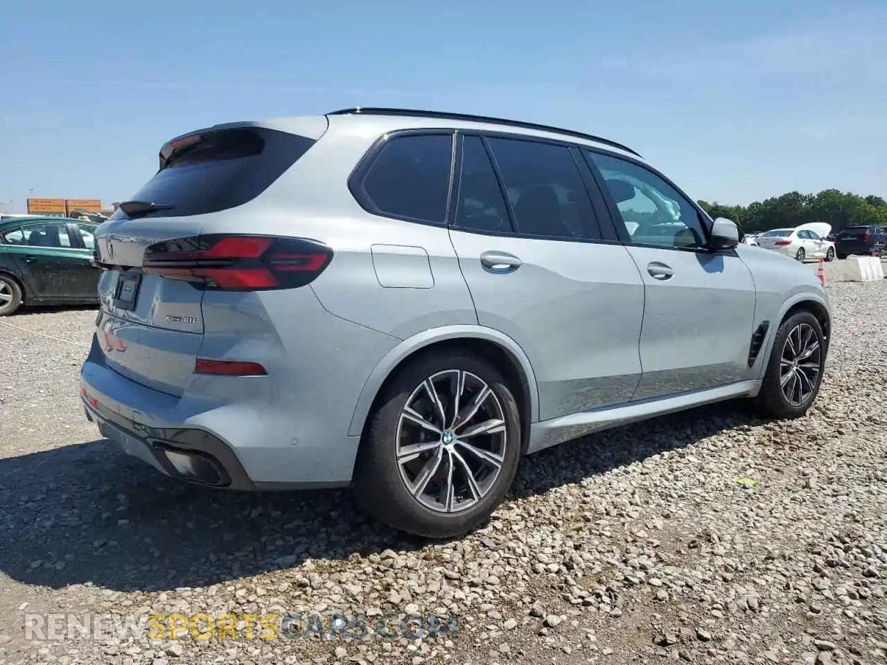 3 Photograph of a damaged car 5UX23EU06R9T02147 BMW X5 2024