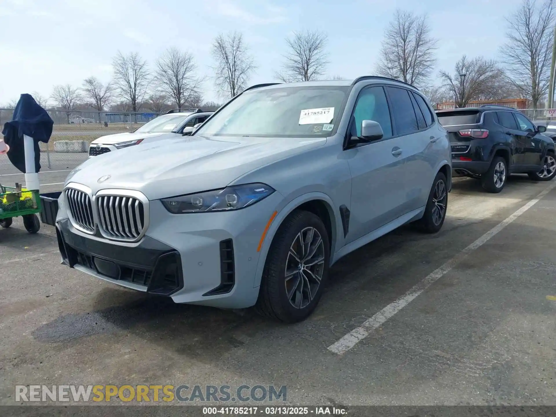 2 Photograph of a damaged car 5UX23EU06R9U85520 BMW X5 2024