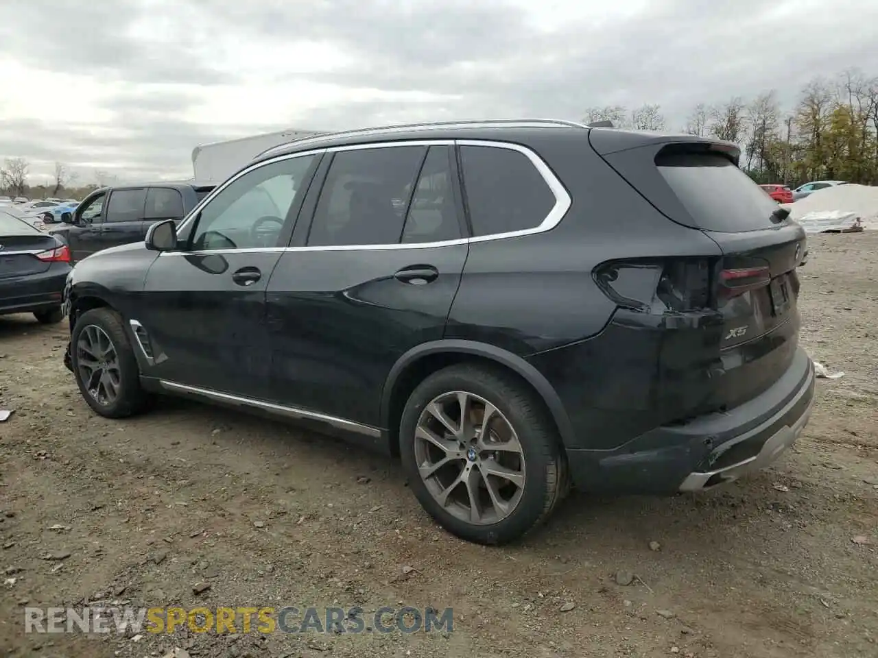 2 Photograph of a damaged car 5UX23EU06R9V54657 BMW X5 2024