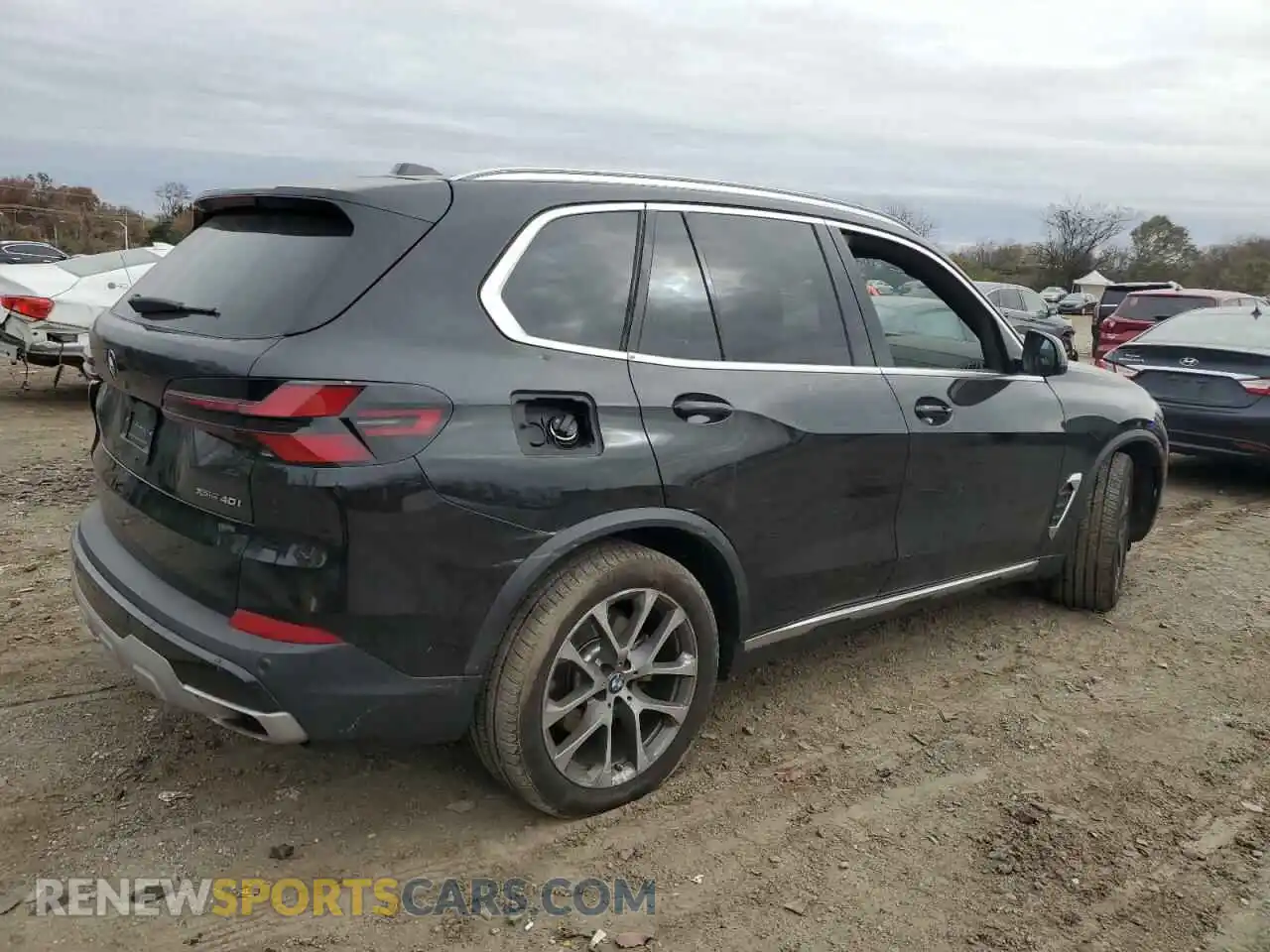 3 Photograph of a damaged car 5UX23EU06R9V54657 BMW X5 2024