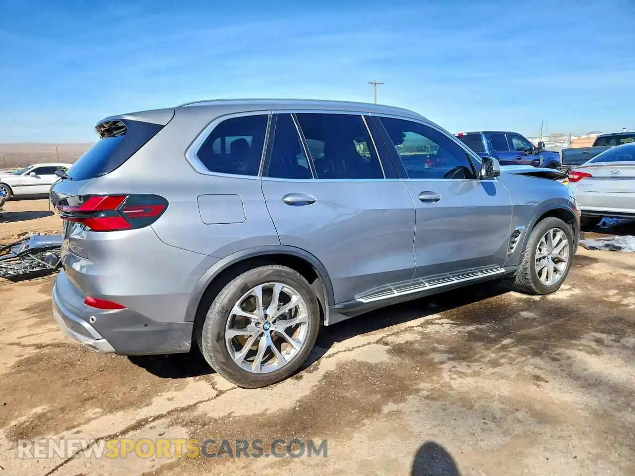3 fotografías del automóvil dañado 5UX23EU07R9S14286 BMW X5 2024