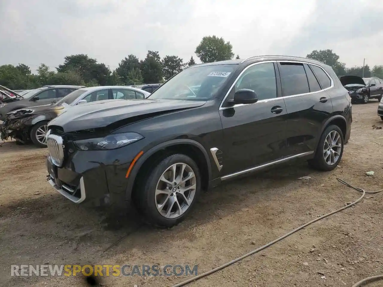 1 Photograph of a damaged car 5UX23EU07R9S54156 BMW X5 2024