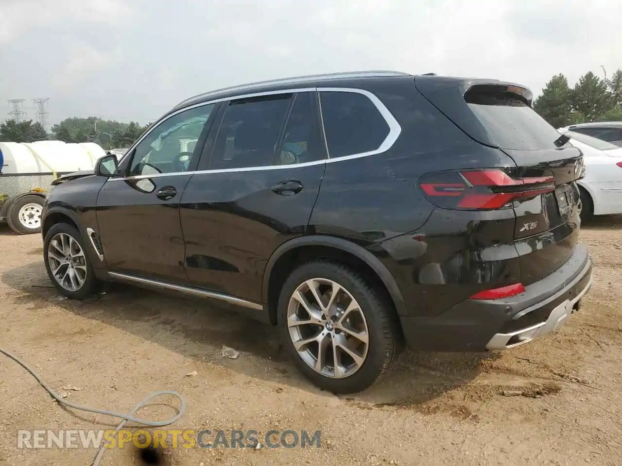 2 Photograph of a damaged car 5UX23EU07R9S54156 BMW X5 2024