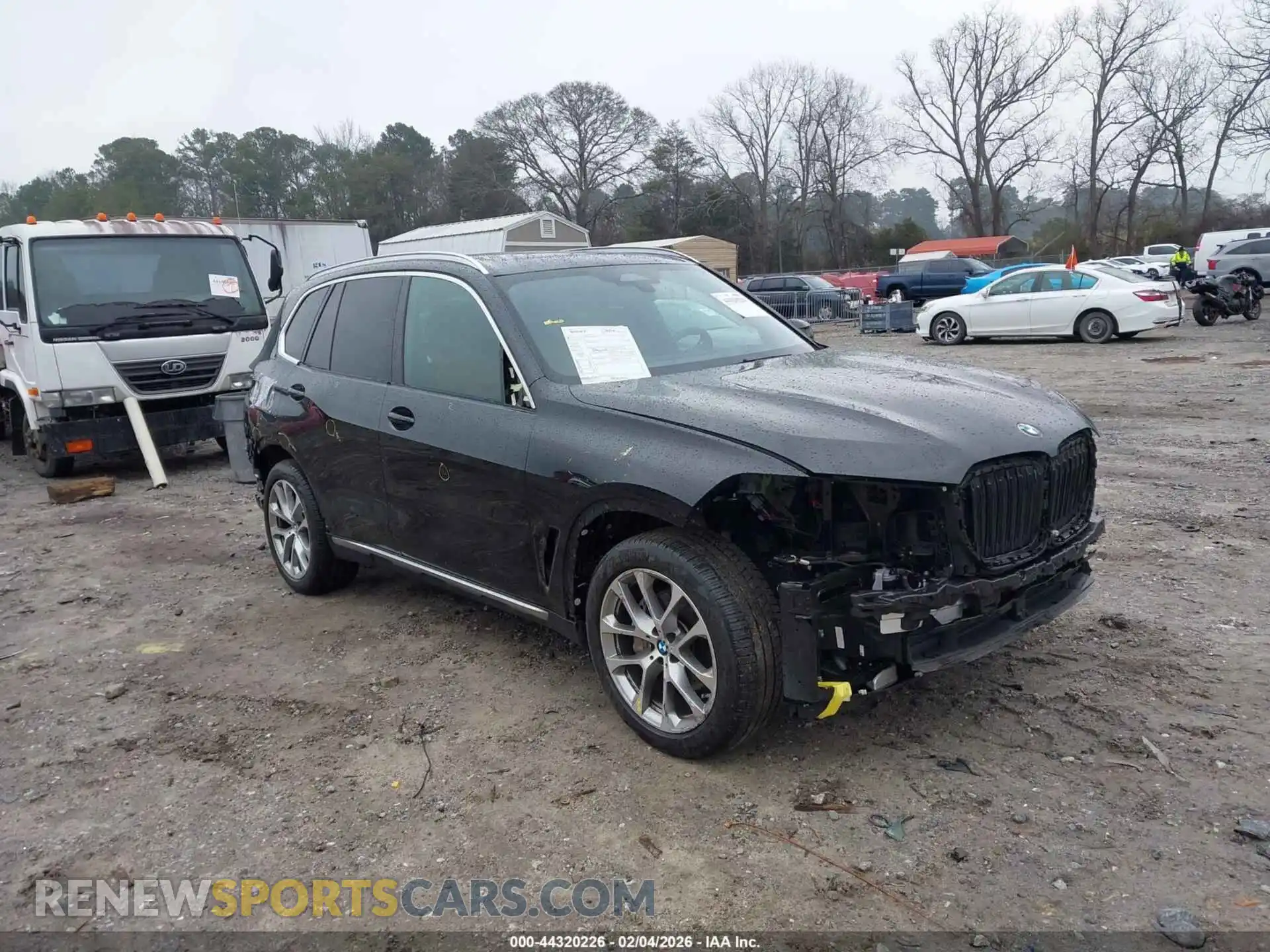 1 Photograph of a damaged car 5UX23EU07R9T08829 BMW X5 2024