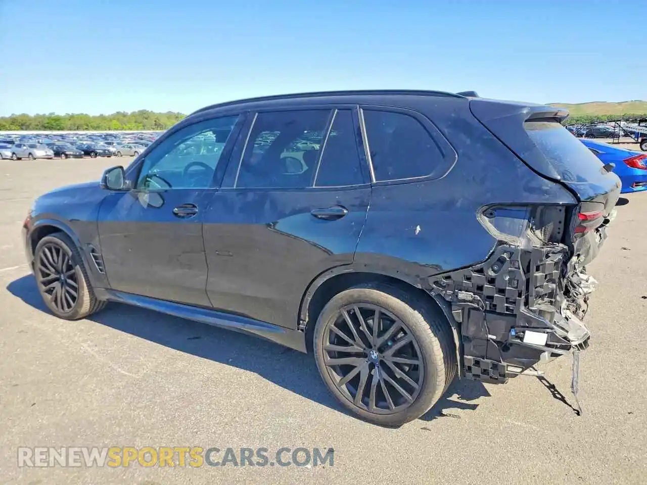 2 Photograph of a damaged car 5UX23EU07R9T47680 BMW X5 2024