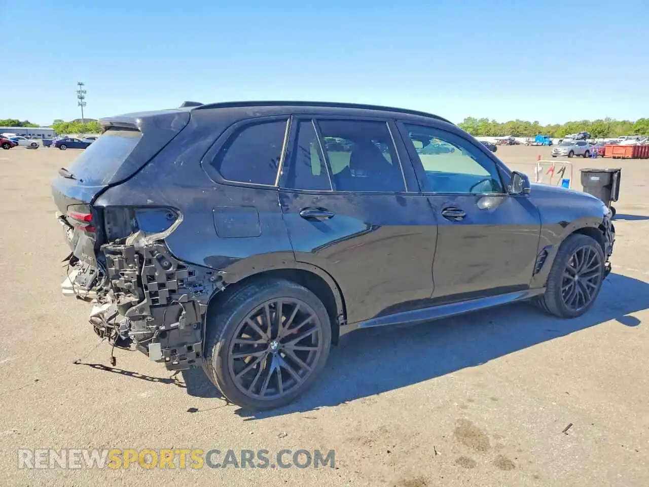 3 Photograph of a damaged car 5UX23EU07R9T47680 BMW X5 2024