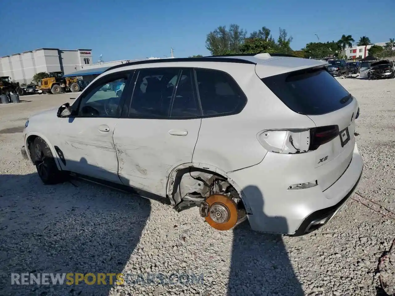2 Photograph of a damaged car 5UX23EU07R9U09983 BMW X5 2024