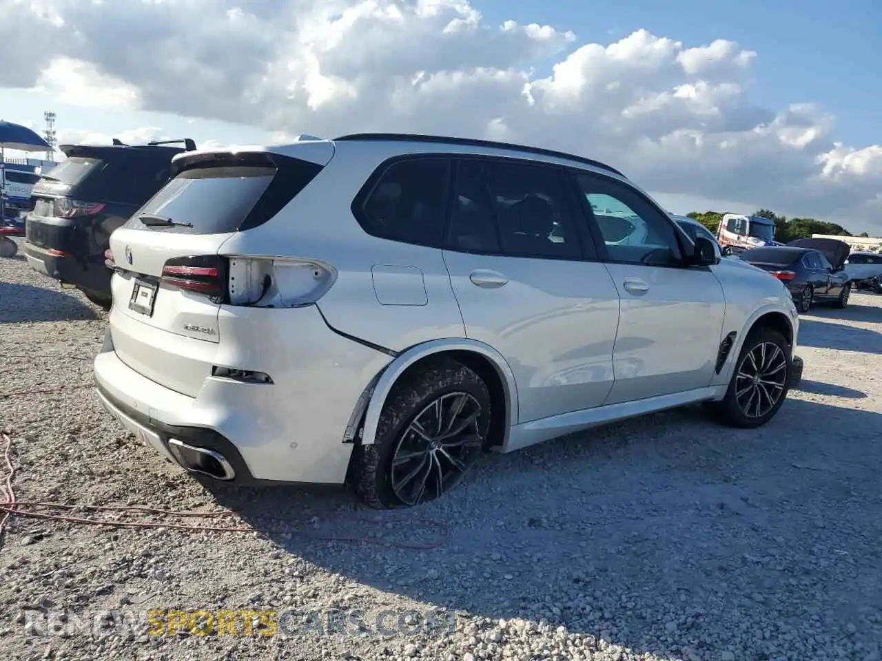 3 Photograph of a damaged car 5UX23EU07R9U09983 BMW X5 2024