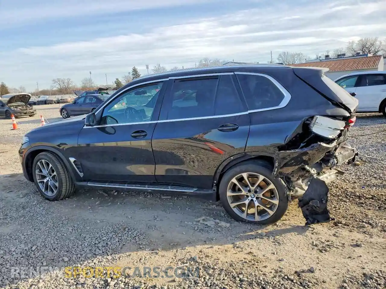 2 Photograph of a damaged car 5UX23EU07R9U32292 BMW X5 2024