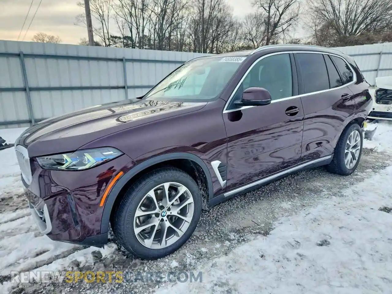 1 Photograph of a damaged car 5UX23EU07R9V74397 BMW X5 2024