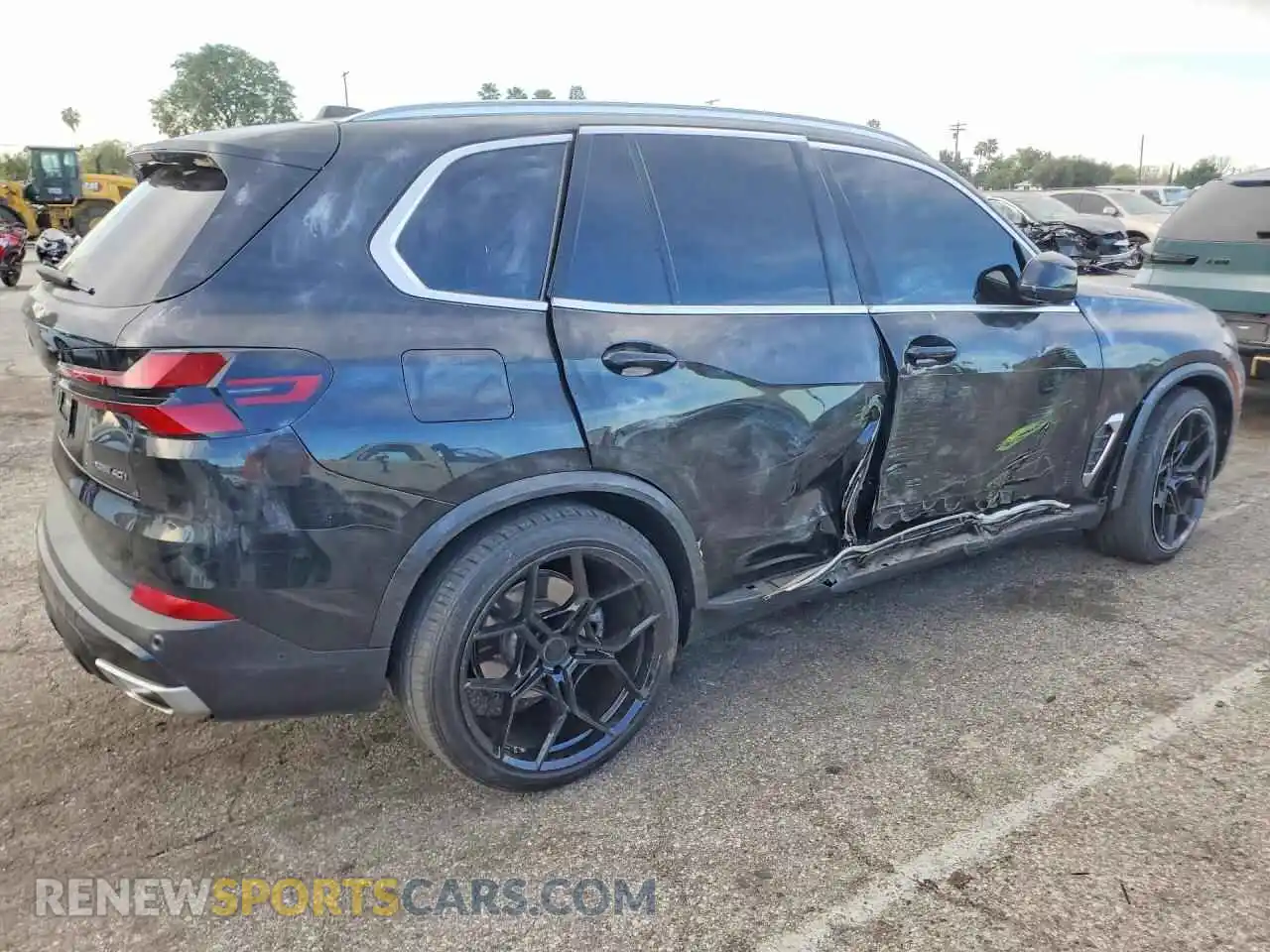 3 Photograph of a damaged car 5UX23EU08R9S12448 BMW X5 2024