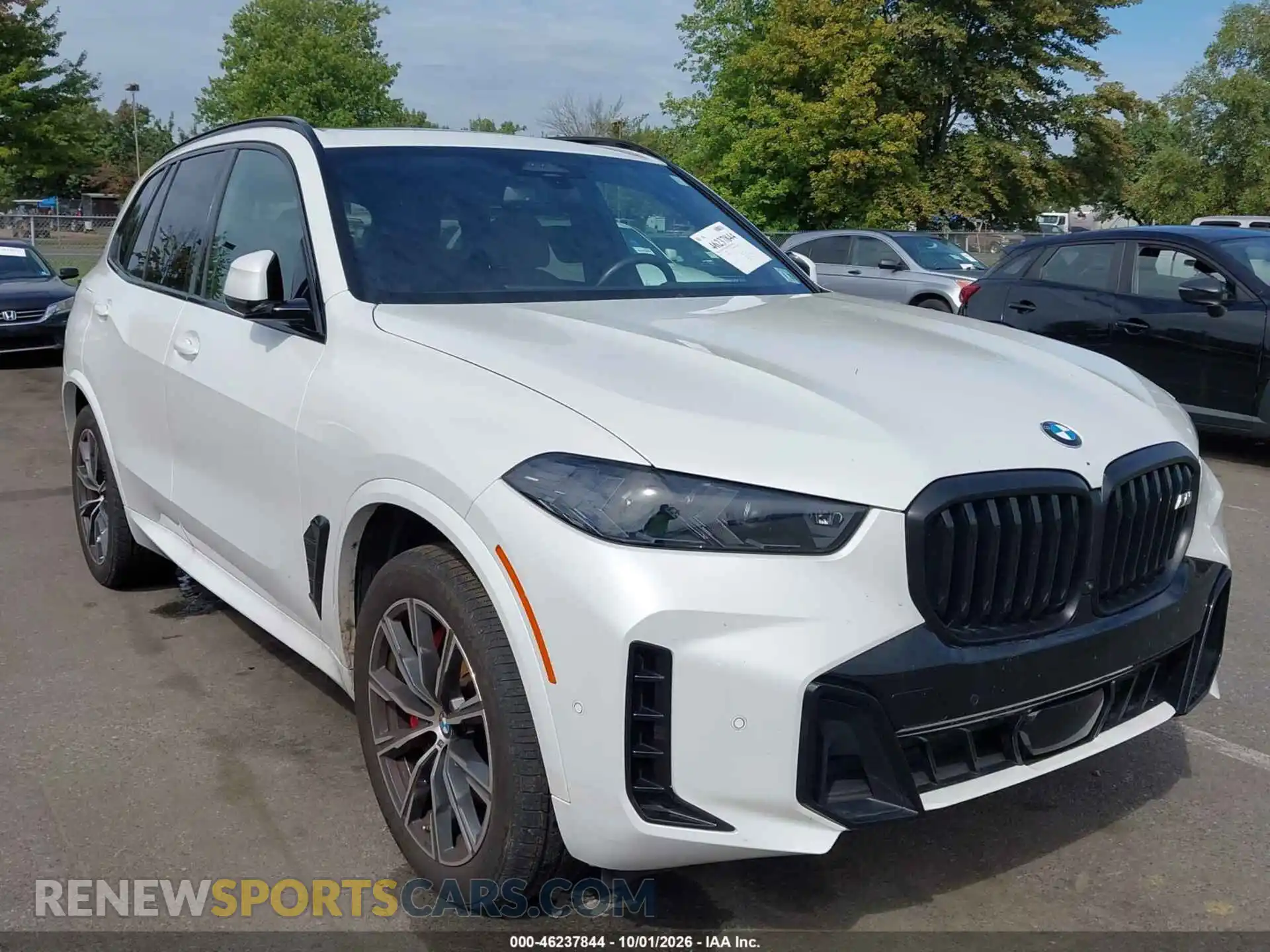 1 Photograph of a damaged car 5UX23EU08R9T41371 BMW X5 2024
