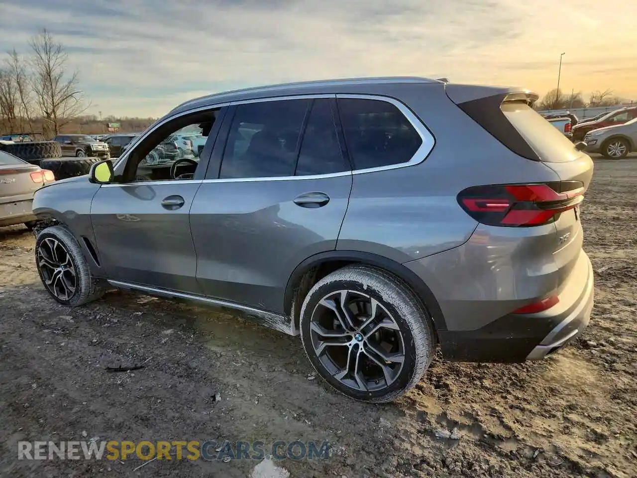 2 Фотография поврежденного автомобиля 5UX23EU08R9W14129 BMW X5 2024
