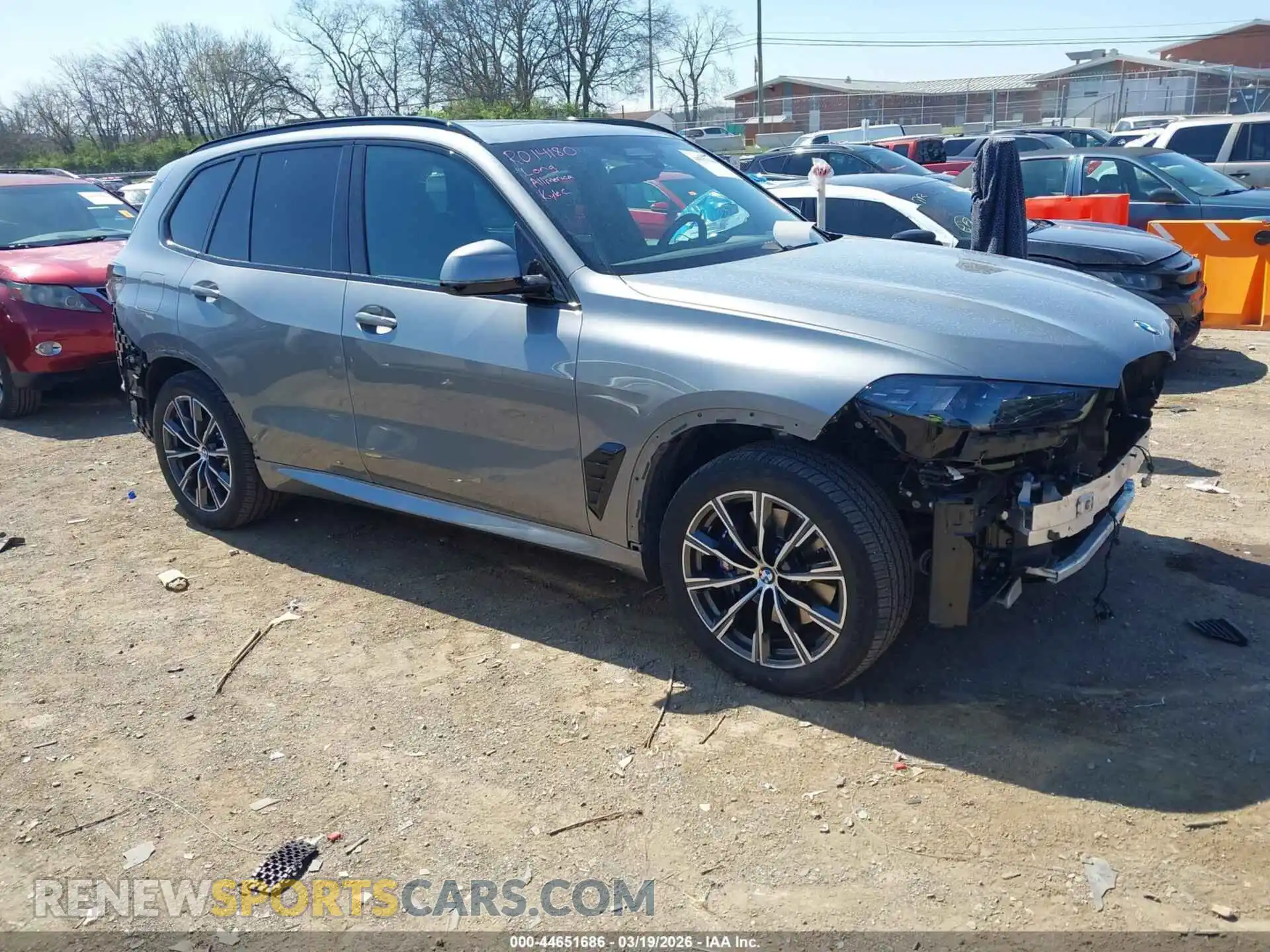 1 Photograph of a damaged car 5UX23EU09R9S34412 BMW X5 2024