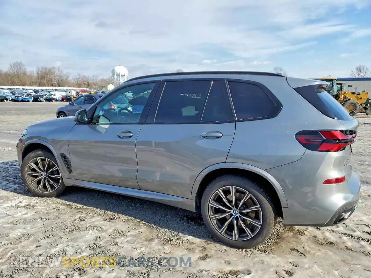 2 Photograph of a damaged car 5UX23EU09R9T11649 BMW X5 2024