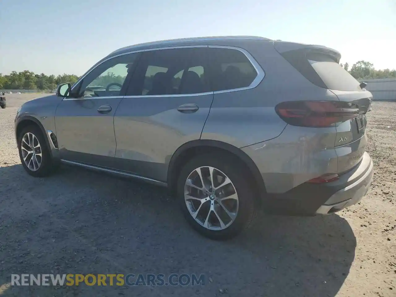 2 Фотография поврежденного автомобиля 5UX23EU09R9U92395 BMW X5 2024