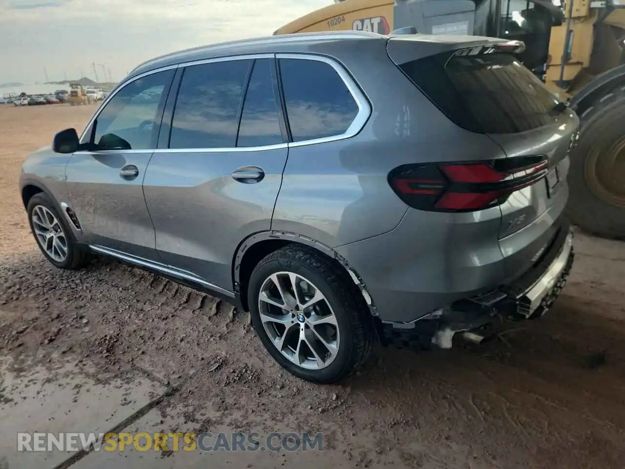2 Photograph of a damaged car 5UX23EU09R9V55141 BMW X5 2024