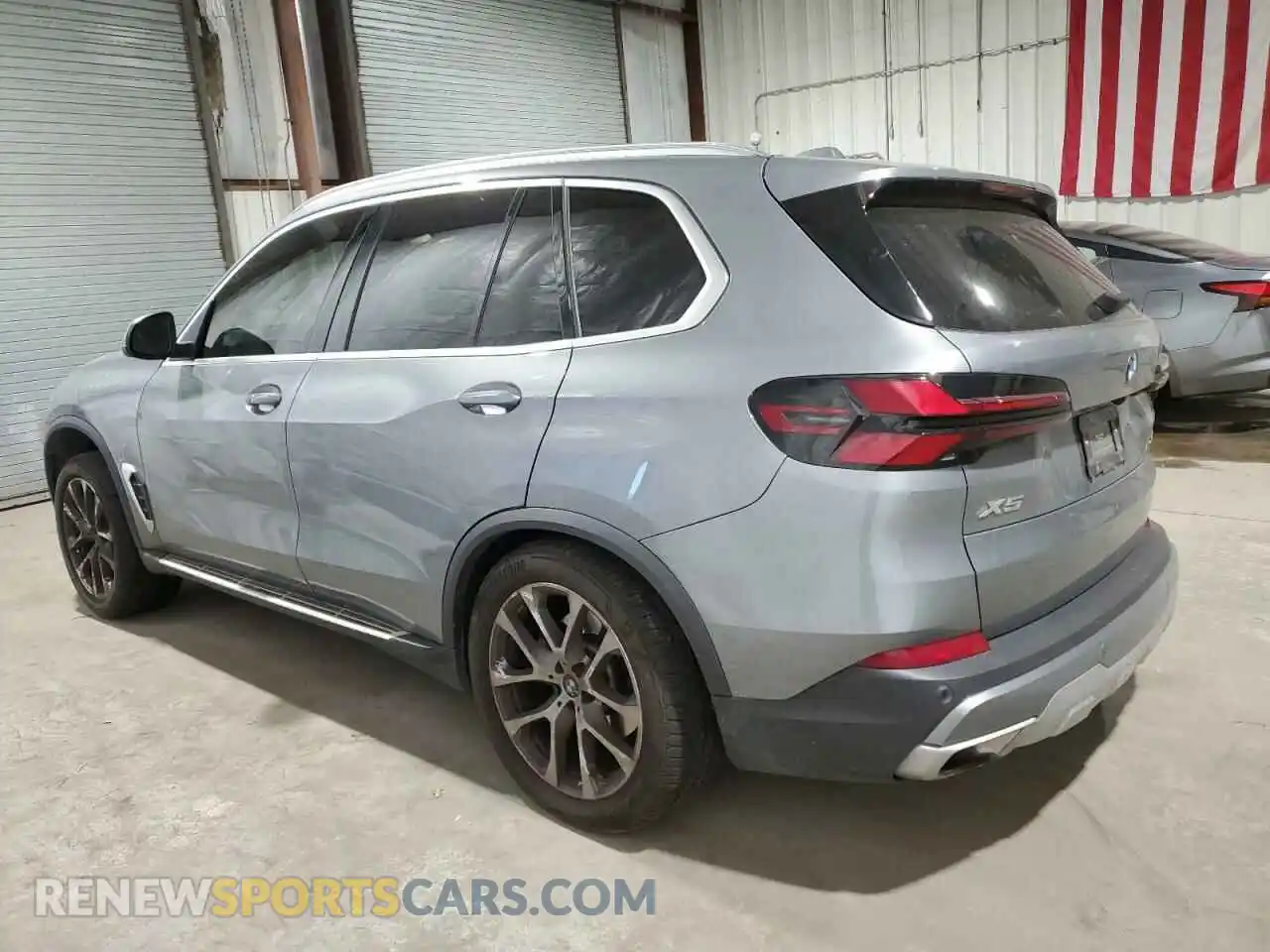 2 Photograph of a damaged car 5UX23EU0XR9S21510 BMW X5 2024