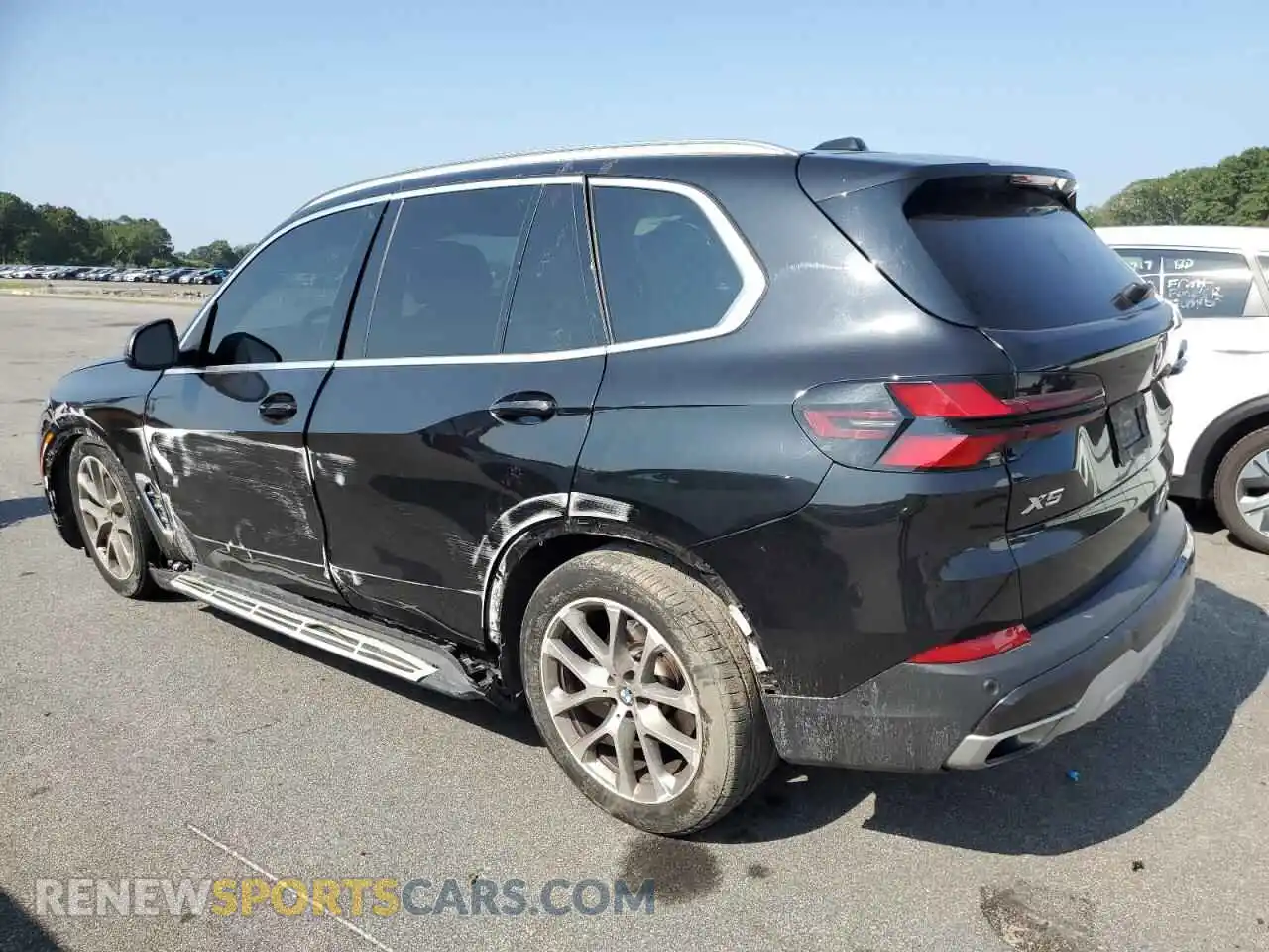 2 Фотография поврежденного автомобиля 5UX23EU0XR9S69783 BMW X5 2024
