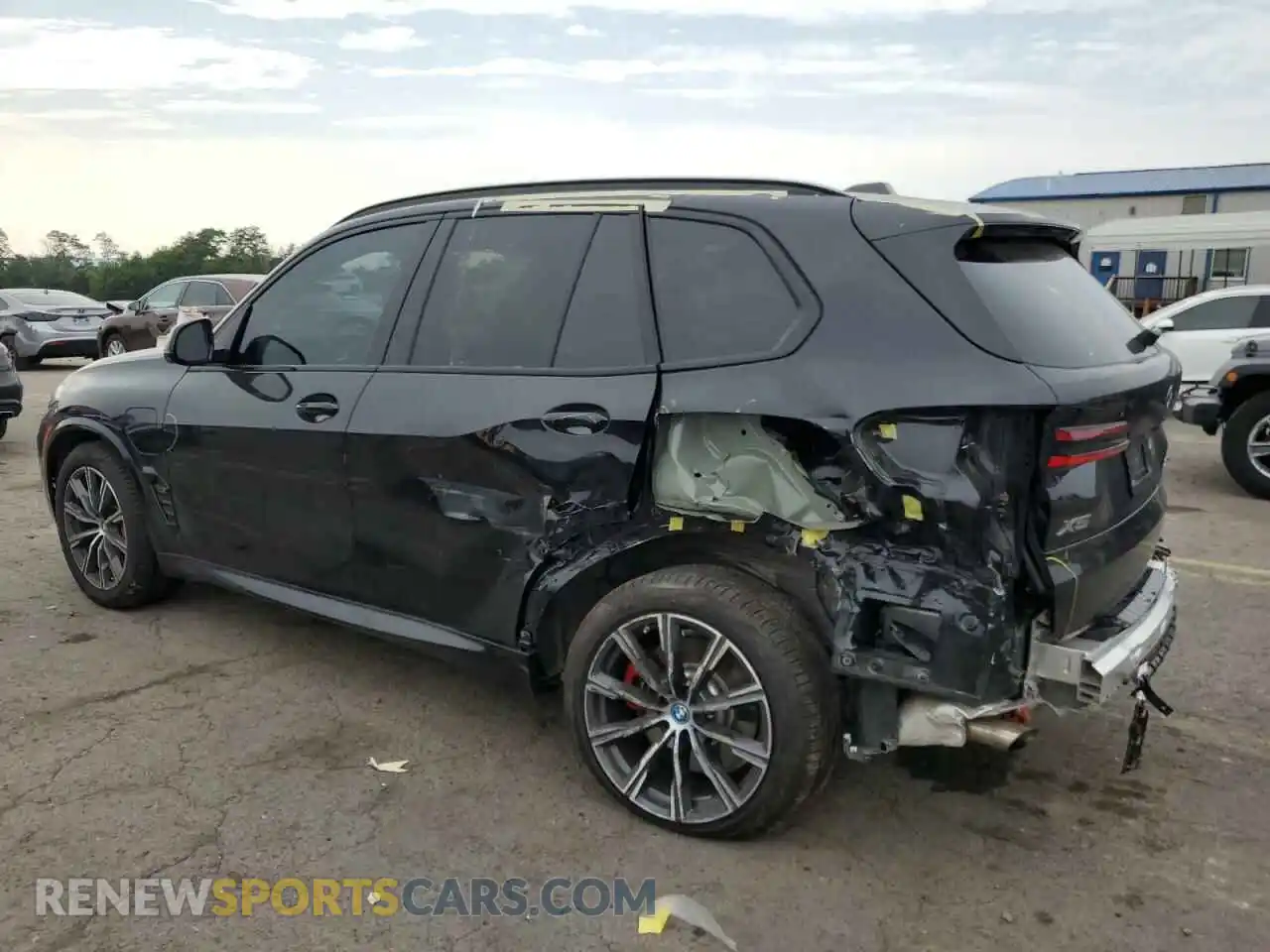 2 Photograph of a damaged car 5UX43EU02R9U91727 BMW X5 2024
