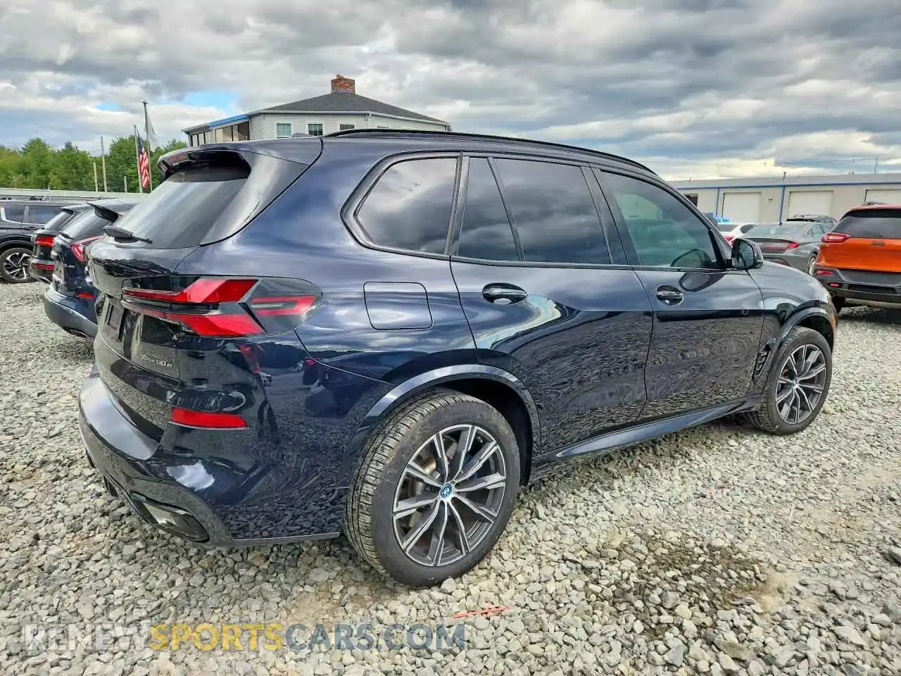 3 fotografías del automóvil dañado 5UX43EU03R9U91865 BMW X5 2024