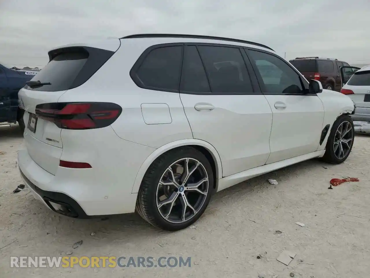 3 Photograph of a damaged car 5UX43EU08R9S61979 BMW X5 2024