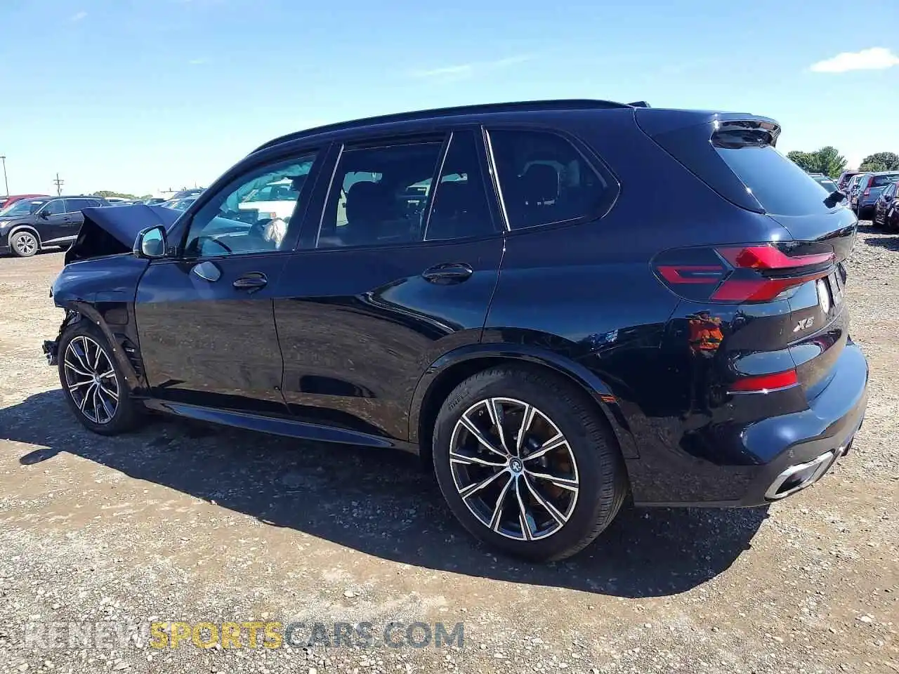 2 fotografías del automóvil dañado 5UX43EU09R9S67032 BMW X5 2024