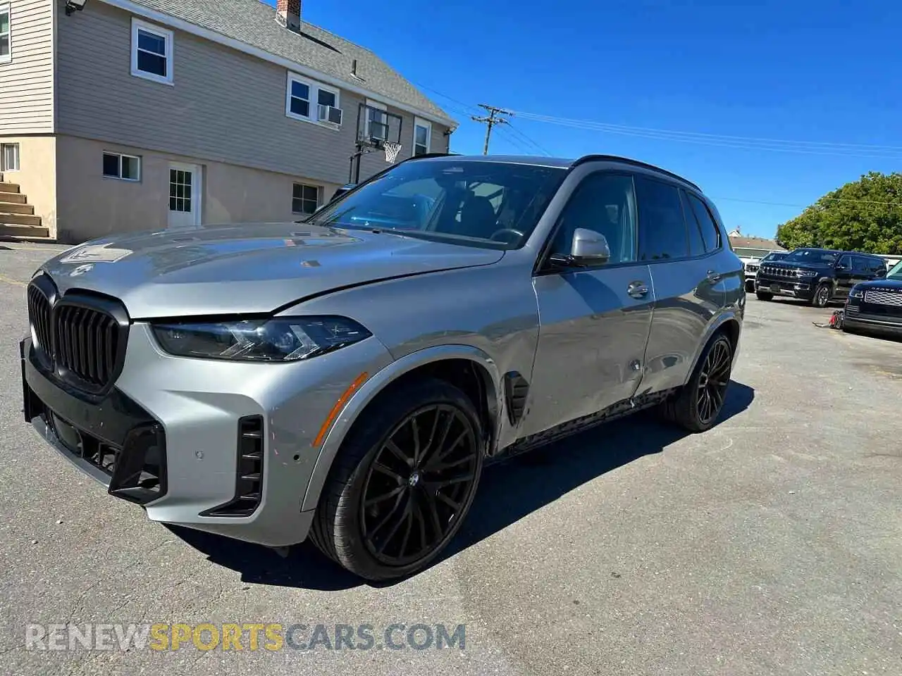 1 Photograph of a damaged car 5UX13EU00S9X97026 BMW X5 2025