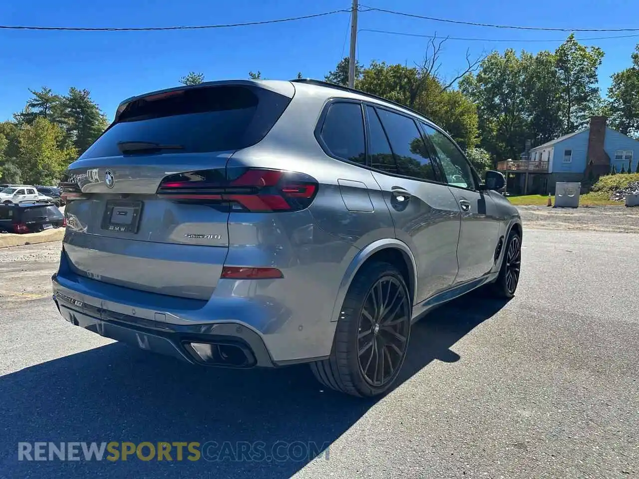 3 Photograph of a damaged car 5UX13EU00S9X97026 BMW X5 2025
