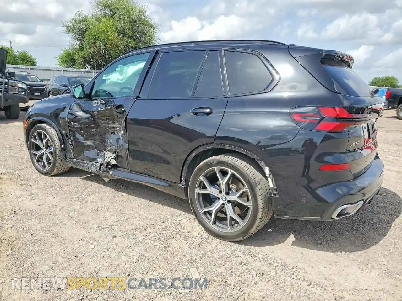 2 fotografías del automóvil dañado 5UX13EU00S9Z50617 BMW X5 2025