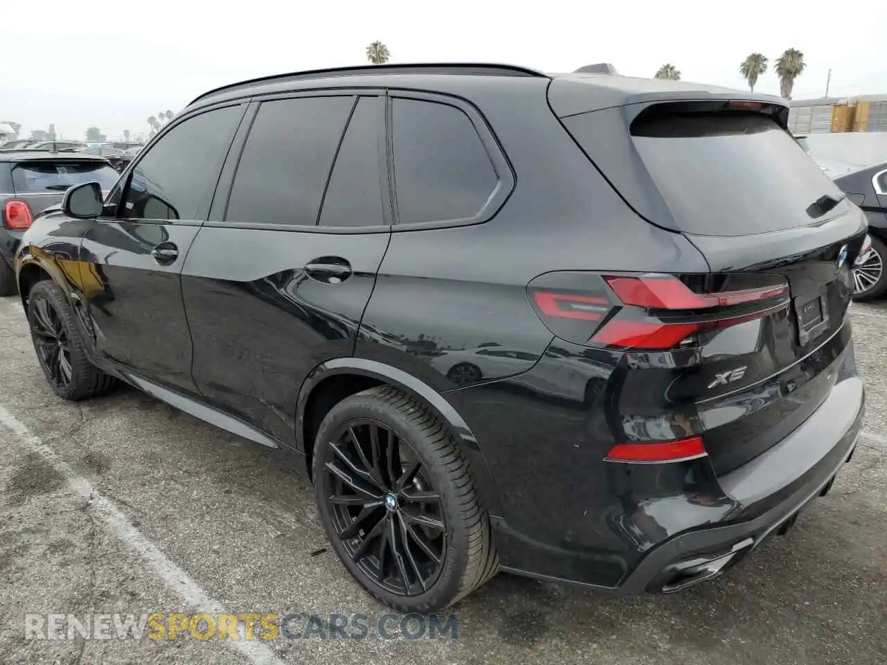2 Photograph of a damaged car 5UX13EU06S9Z19940 BMW X5 2025