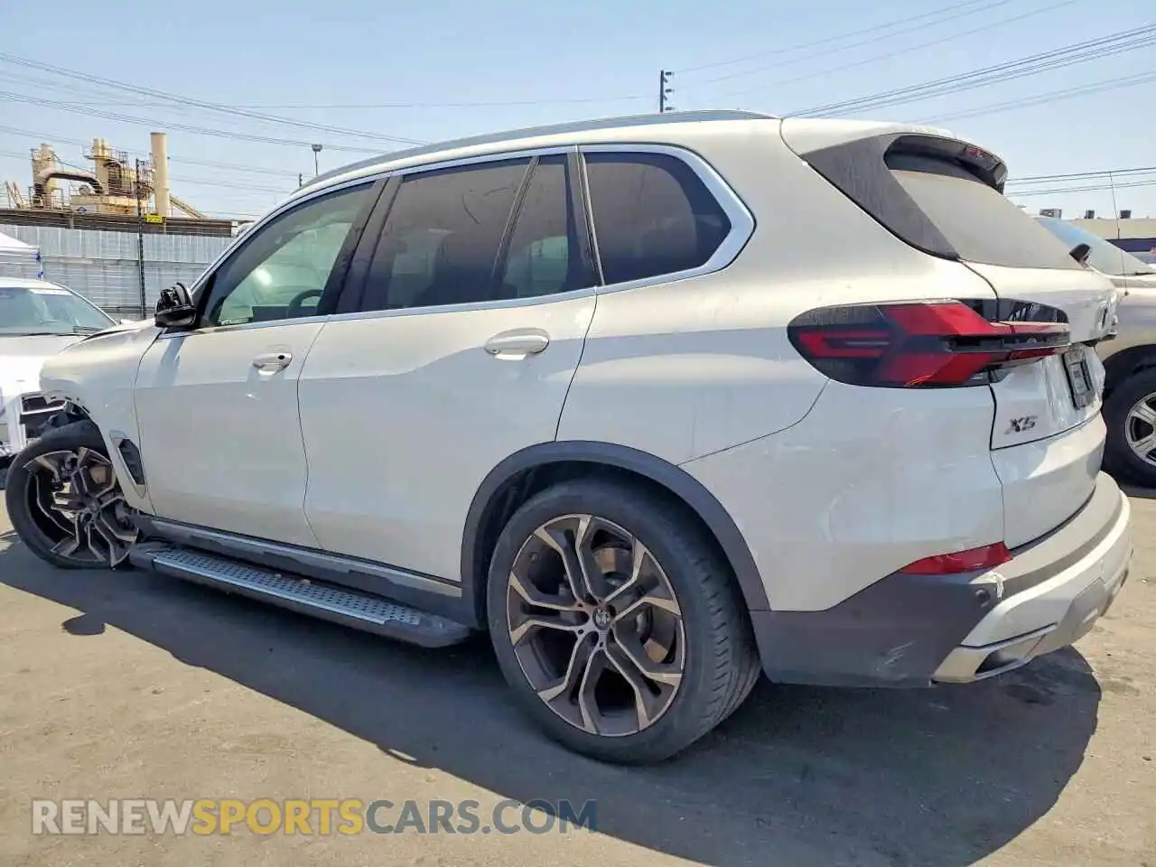 2 fotografías del automóvil dañado 5UX13EU09S9W51708 BMW X5 2025