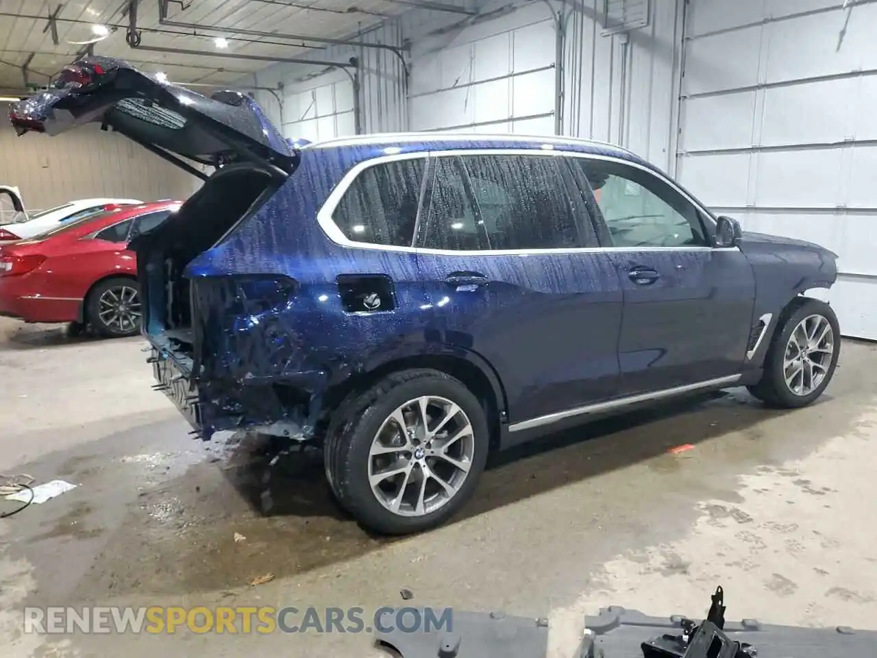 3 Photograph of a damaged car 5UX23EU00S9W66747 BMW X5 2025