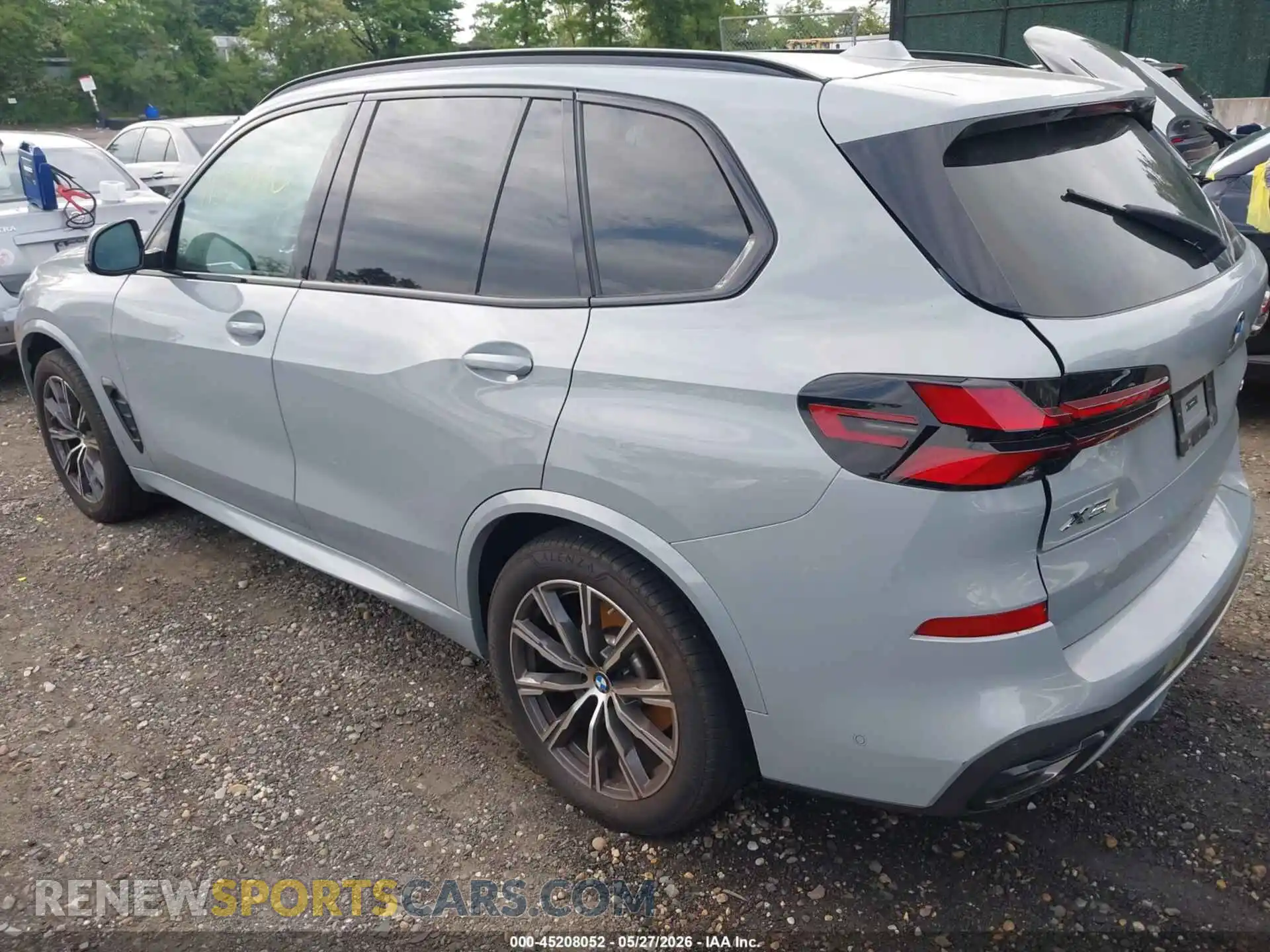 3 Photograph of a damaged car 5UX23EU00S9Y30448 BMW X5 2025