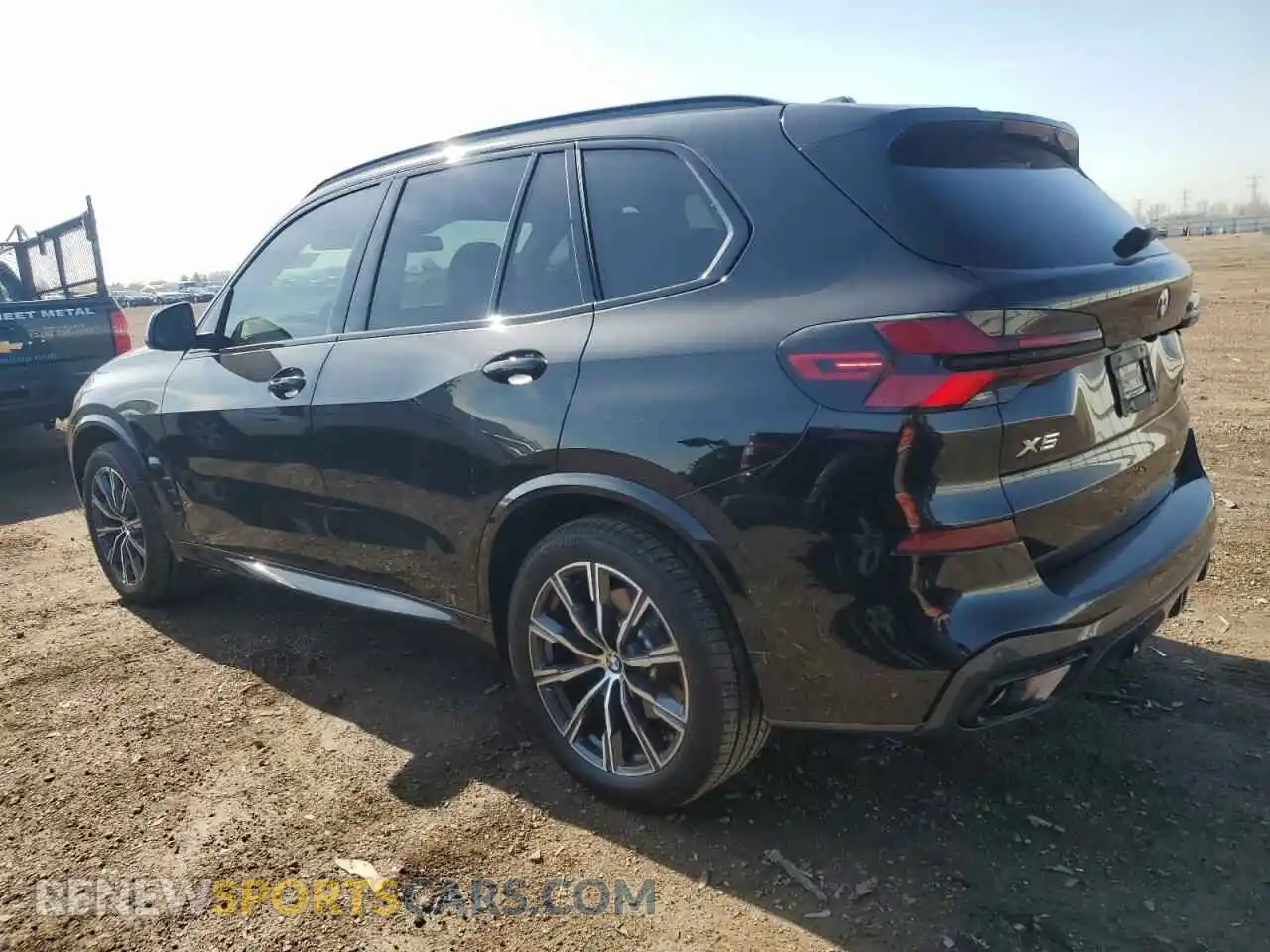 2 Photograph of a damaged car 5UX23EU00S9Y75230 BMW X5 2025