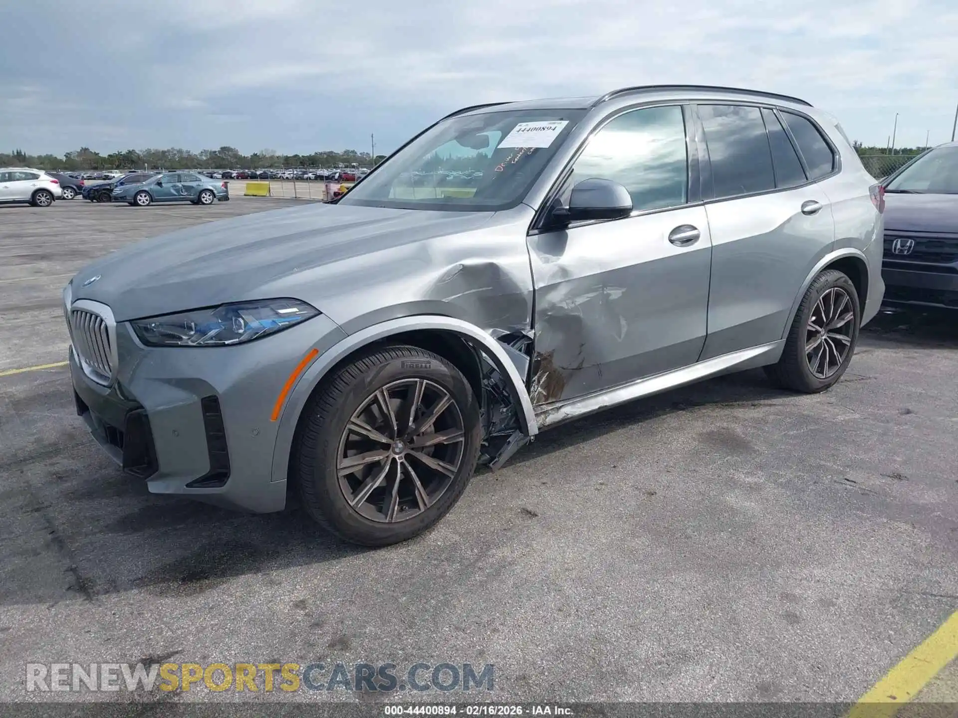 2 Photograph of a damaged car 5UX23EU00S9Z48855 BMW X5 2025