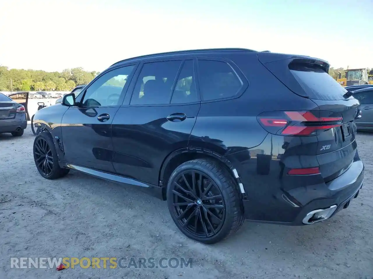 2 Photograph of a damaged car 5UX23EU01S9W47933 BMW X5 2025